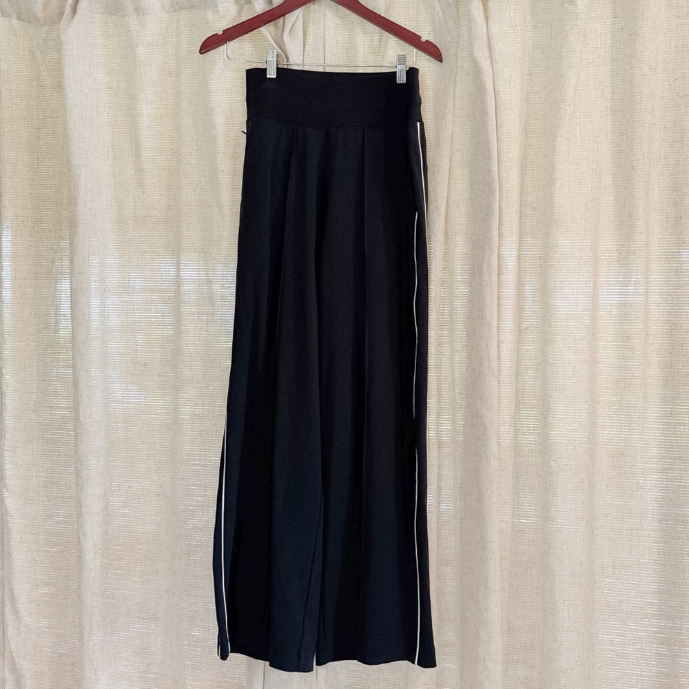Athleta Black and White Track Pants Sleek Design
